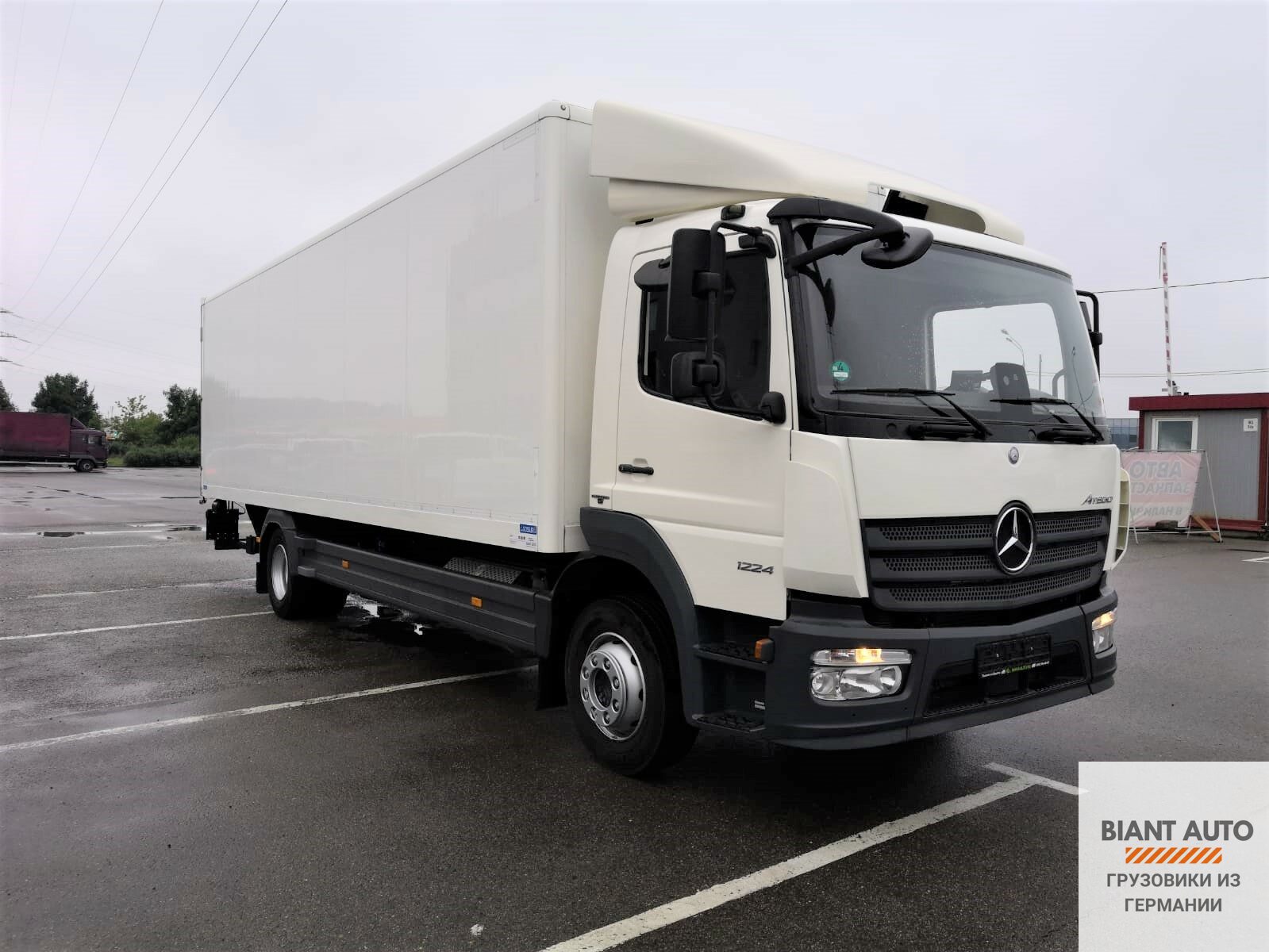 Mercedes Atego 1224L, 2016 г.в., фургон 7,85 м, с гидробортом, из Германии.  Компания BIANT AUTO Грузовики из Германии